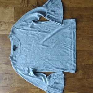Melissa Paige size L silver lightweight sweater